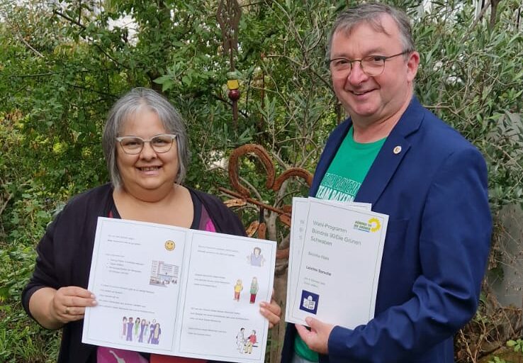 Unser Spitzenduo zur Bezirkswahl stellt das barrierefreie Wahlprogramm vor