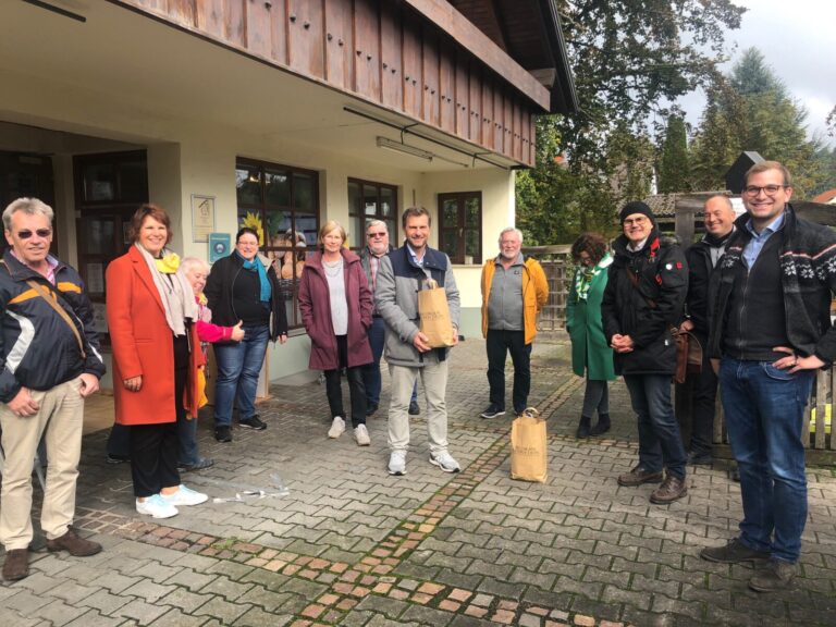 Römer, Dorferneuerung & vierbeinige Helfer – Kreistagsfraktion in Kellmünz