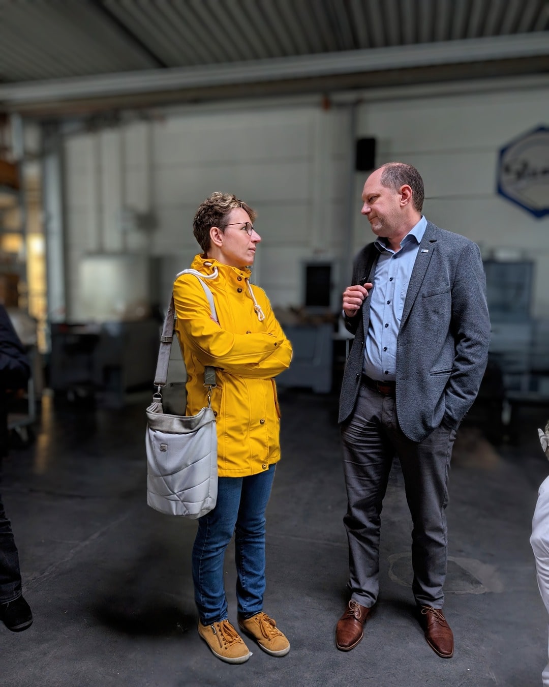 Fraktionssprecherin im Austausch mit Oliver Stipar von der IHK Schwaben